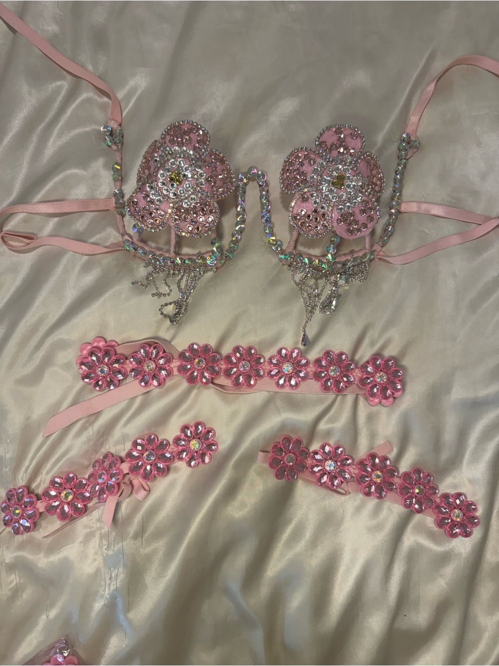 Pink Sequin Flower Jewelry Set with Rhinestone Accents